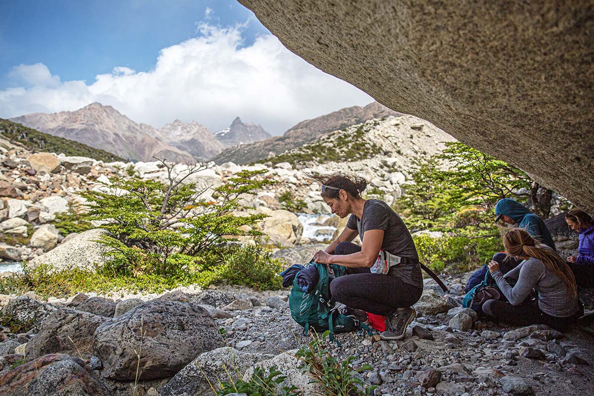 Packing Osprey Tempest 20 hiking daypack